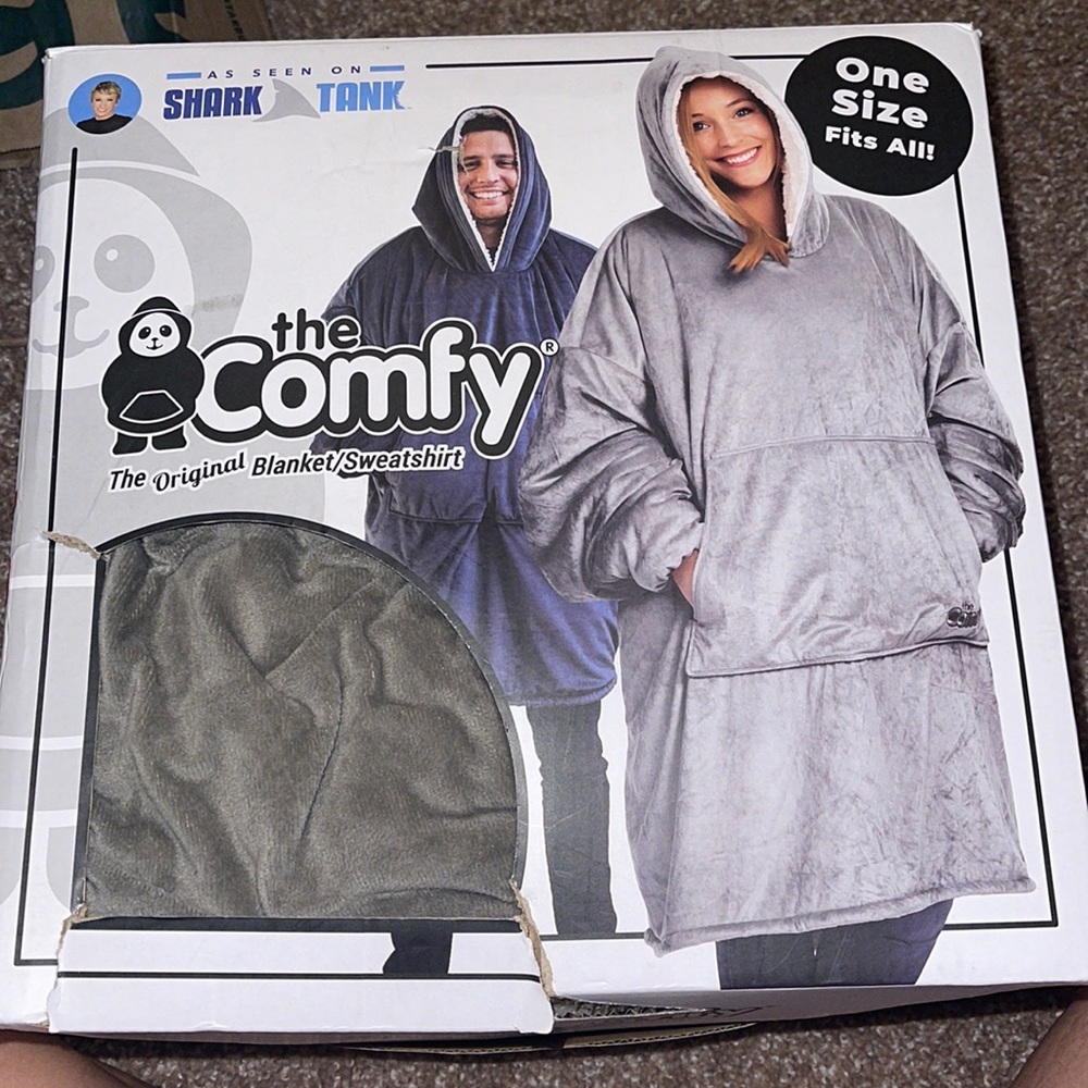 Shark Tank Comfy Blanket/Sweatshirt in Gray